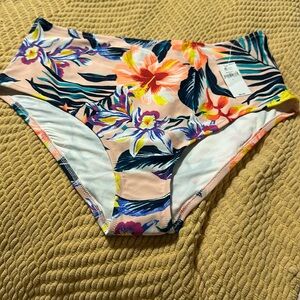 Bikini bottom size Large